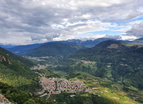 Il Piz de le Agole, balcone sulla valle